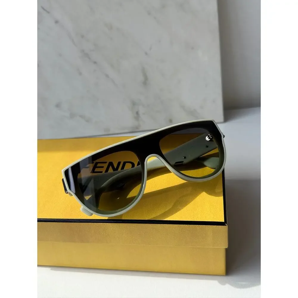 NEW Fendi FE40150I Way Green Flat Top Sunglasses - Picture 3 of 10